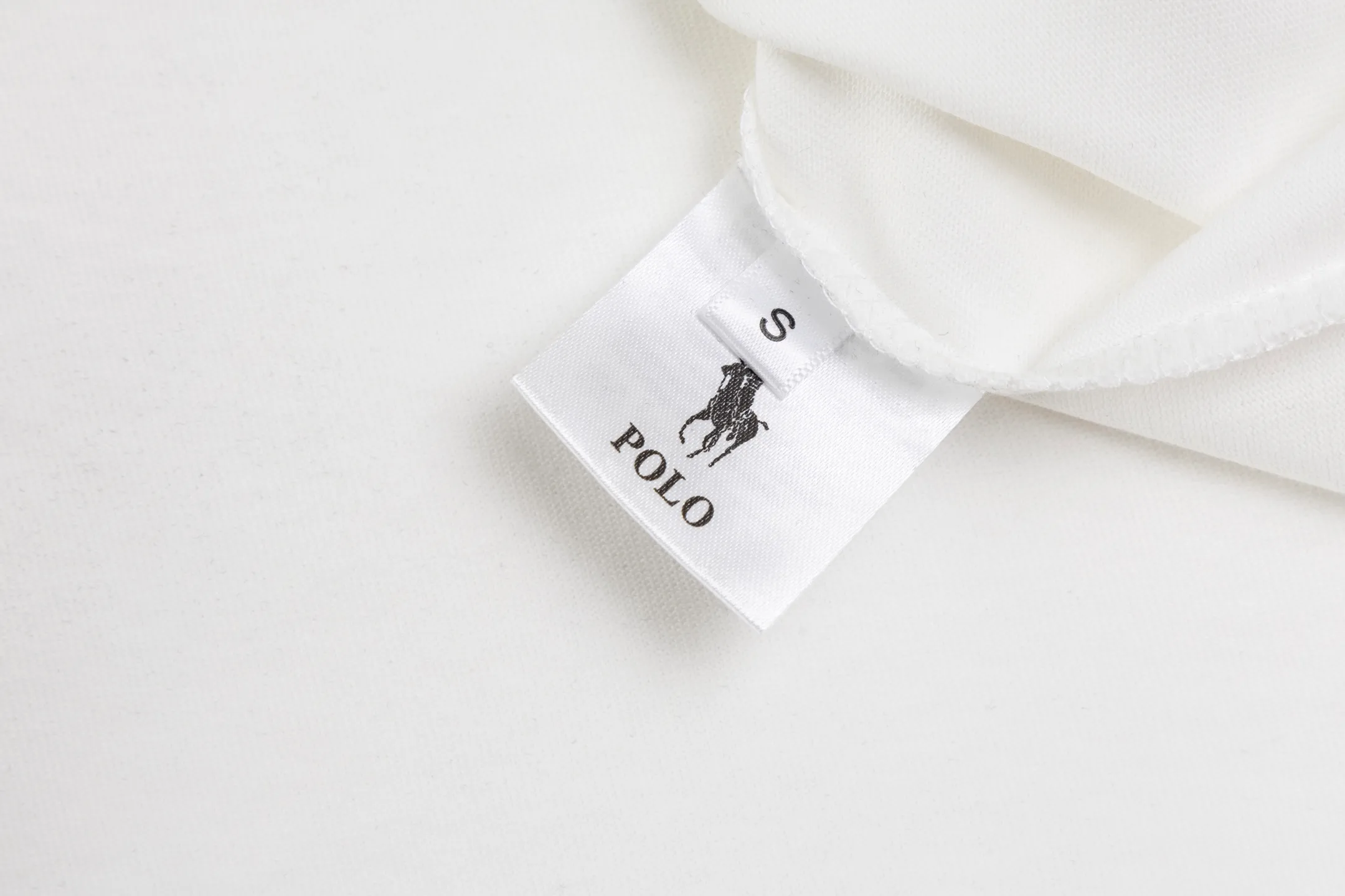 🅿️180 Style No. #Z67 Ralph Lauren embroidery small label round neck short sleeves Fabric: 32-count double yarn 280g pure cotton fabric Weaving and dyeing threads in the same cylinder with the same color The same color Process: Imported machine small label full embroidery Supporting: complete three labels Cardboard oil paper code sticker packaging High temperature pre-shrinking process before production, no shrinkage and deformation Imported machine professional plate production os version can wear up to 200 pounds Manual size measurement An error of 2-3cm is normal. Color: black white size: s m l xl